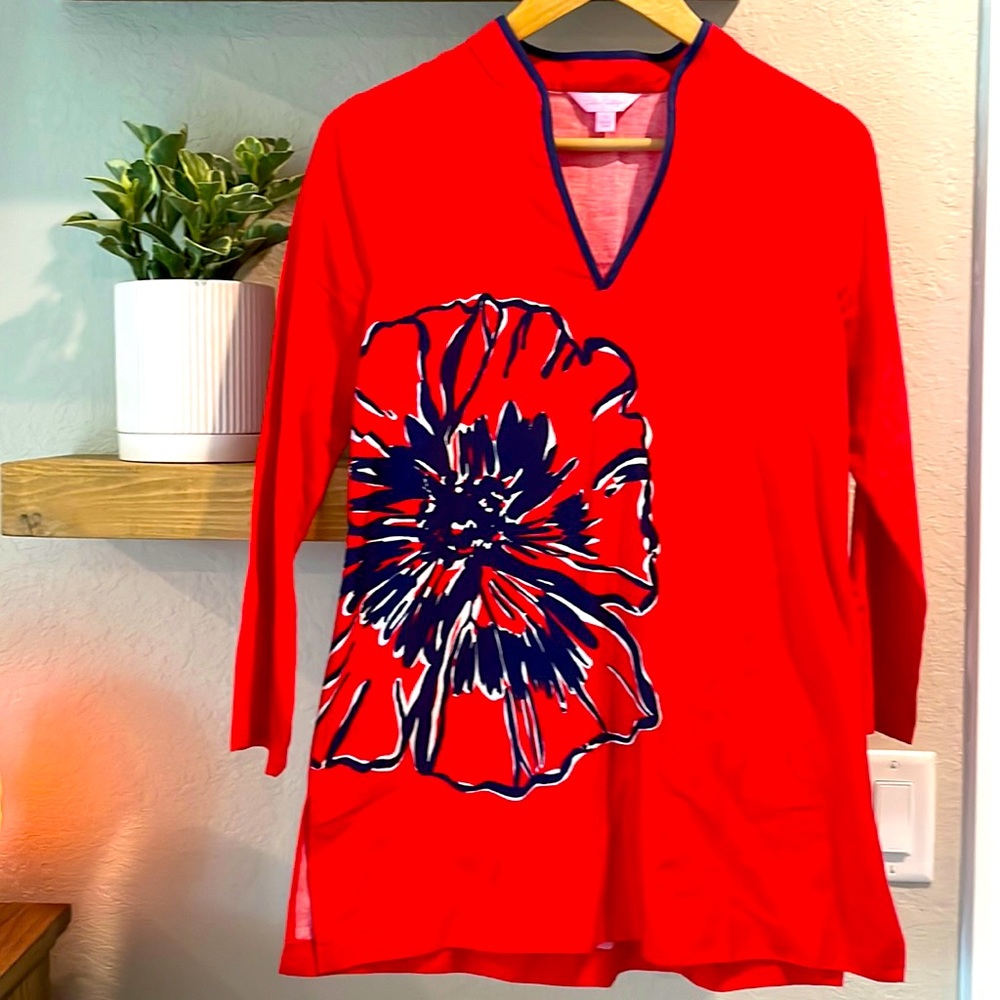 Lilly Pulitzer tunic top. Size S